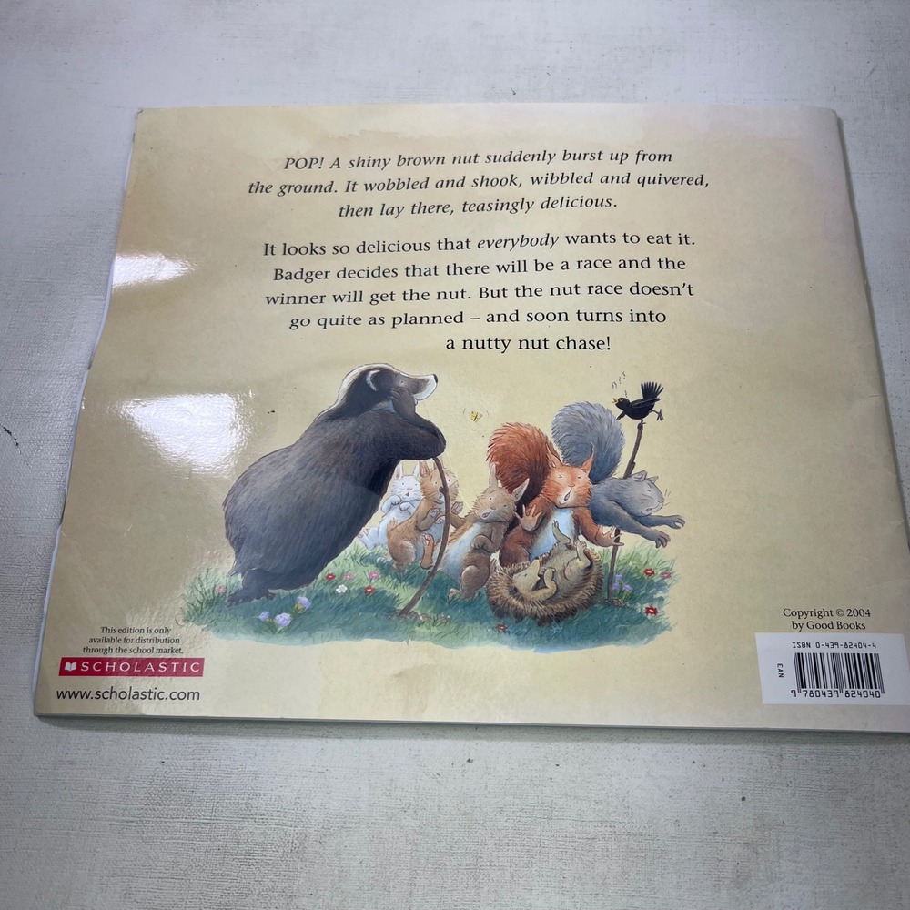 Scholastic The Nutty Nut Chase Book and Cassette Tape Set Kathryn White 2005 - Picture 6 of 6